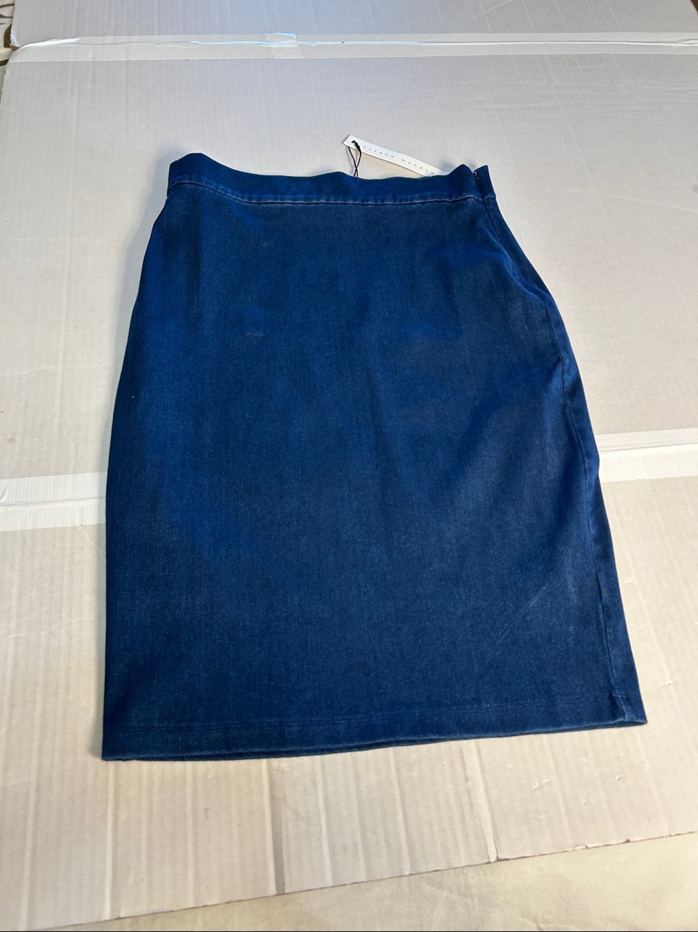 NWT Susana Monaco Dark Denim Midi Skirt. Sz M